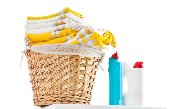 A simple and effective laundry routine that not only helps to stay on top of the laundry but it also saves time too!