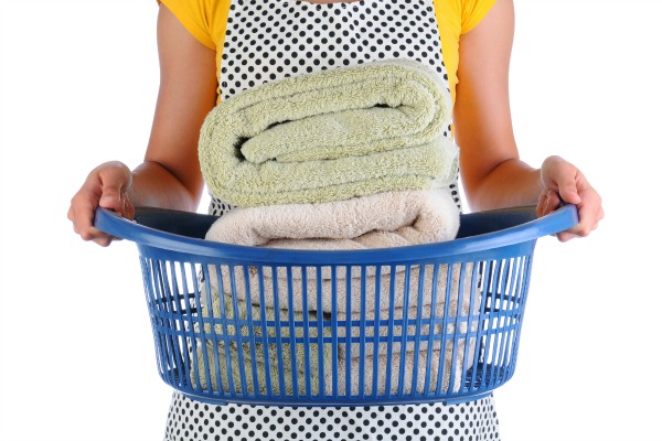 A simple and effective laundry routine that not only helps to stay on top of the laundry but it also saves time too!